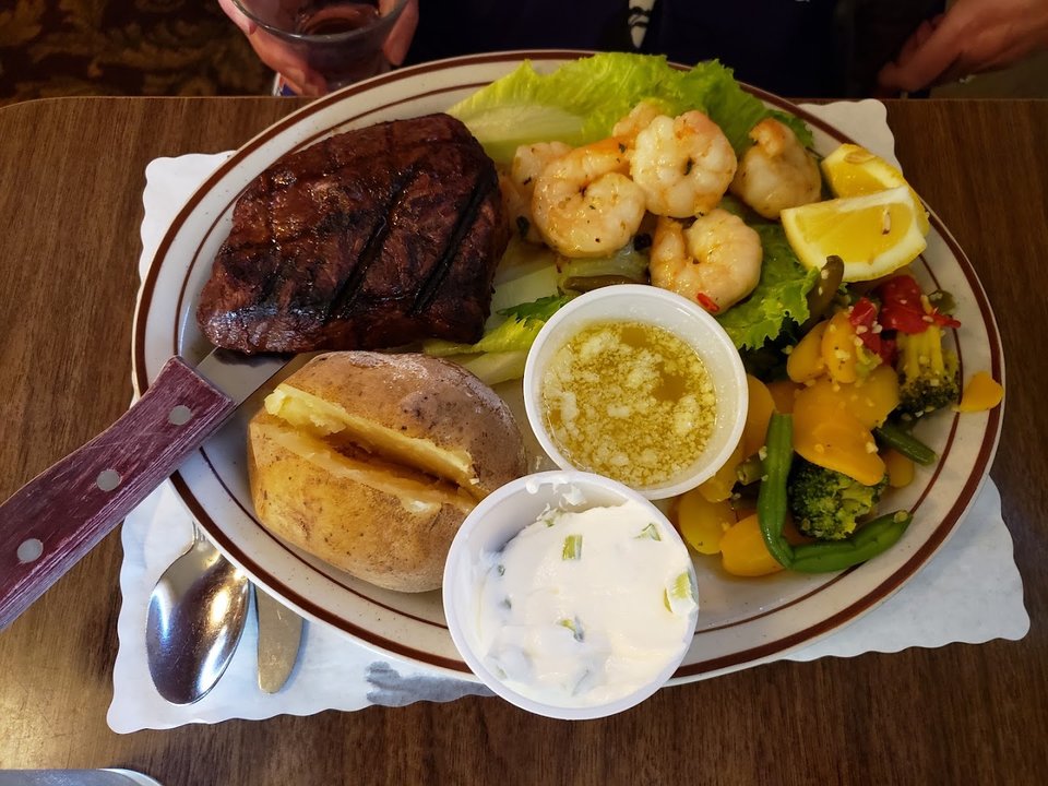 Casual American restaurant dining room